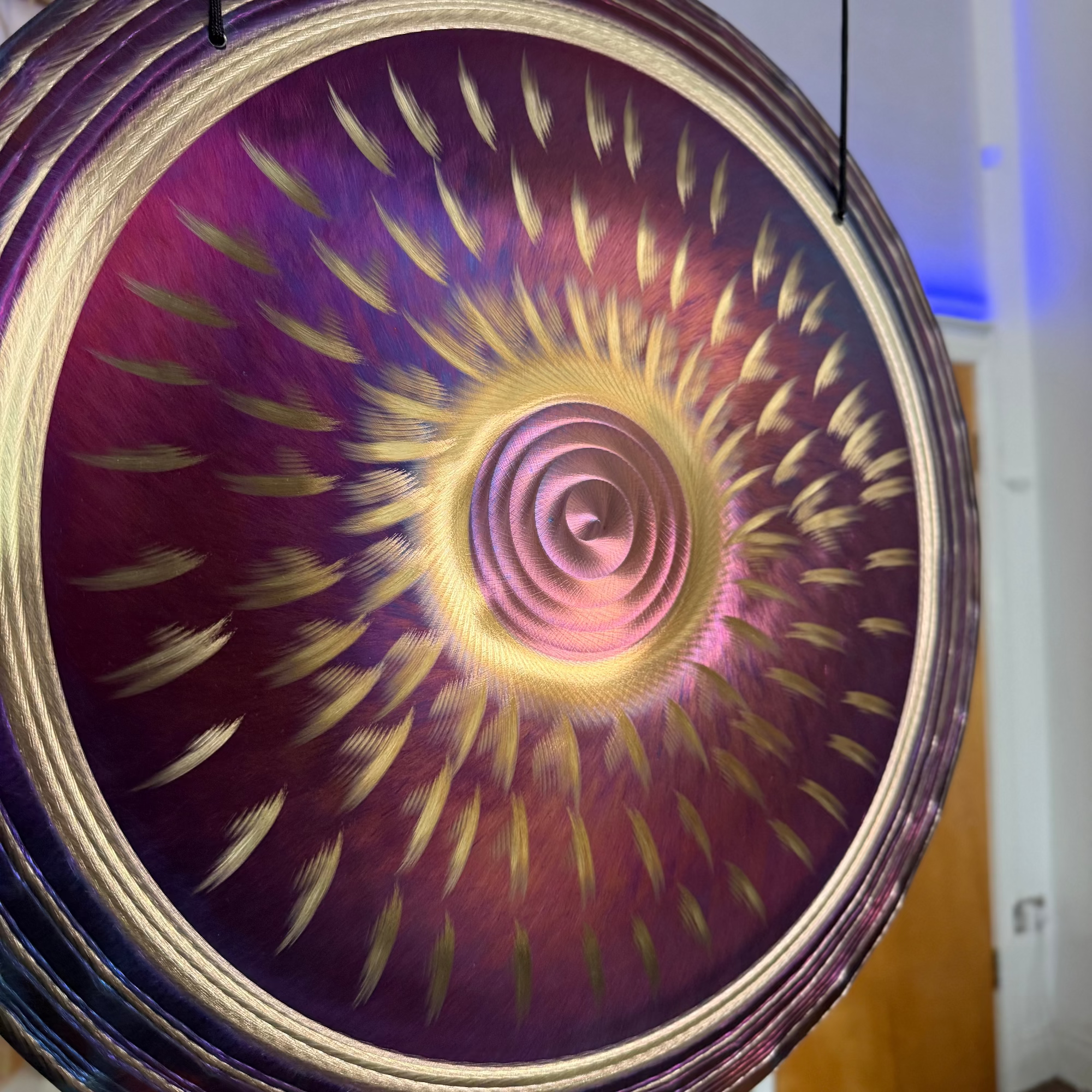 Grotta Sonora - 19"/48cm Handheld Gong (Purple Phoenix)