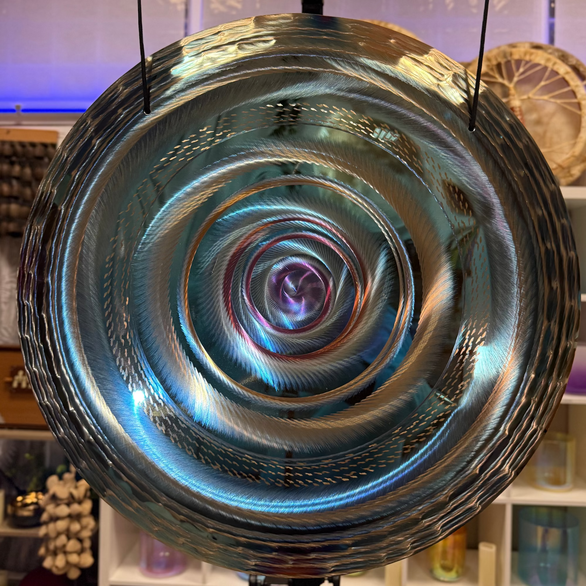 Grotta Sonora - 19”/48cm Handheld Gong (Light Blue)