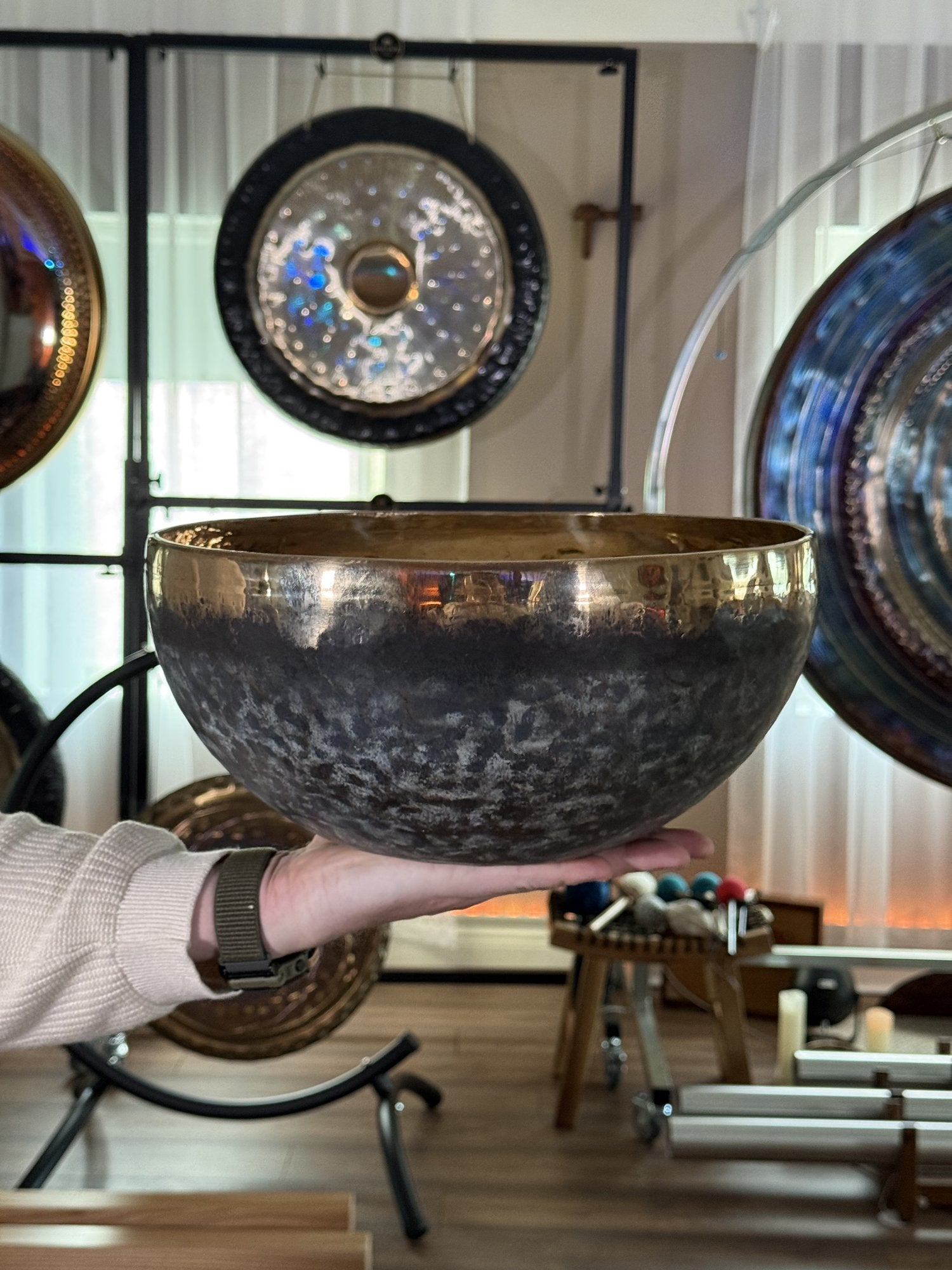 Devani Tibetan bowl
