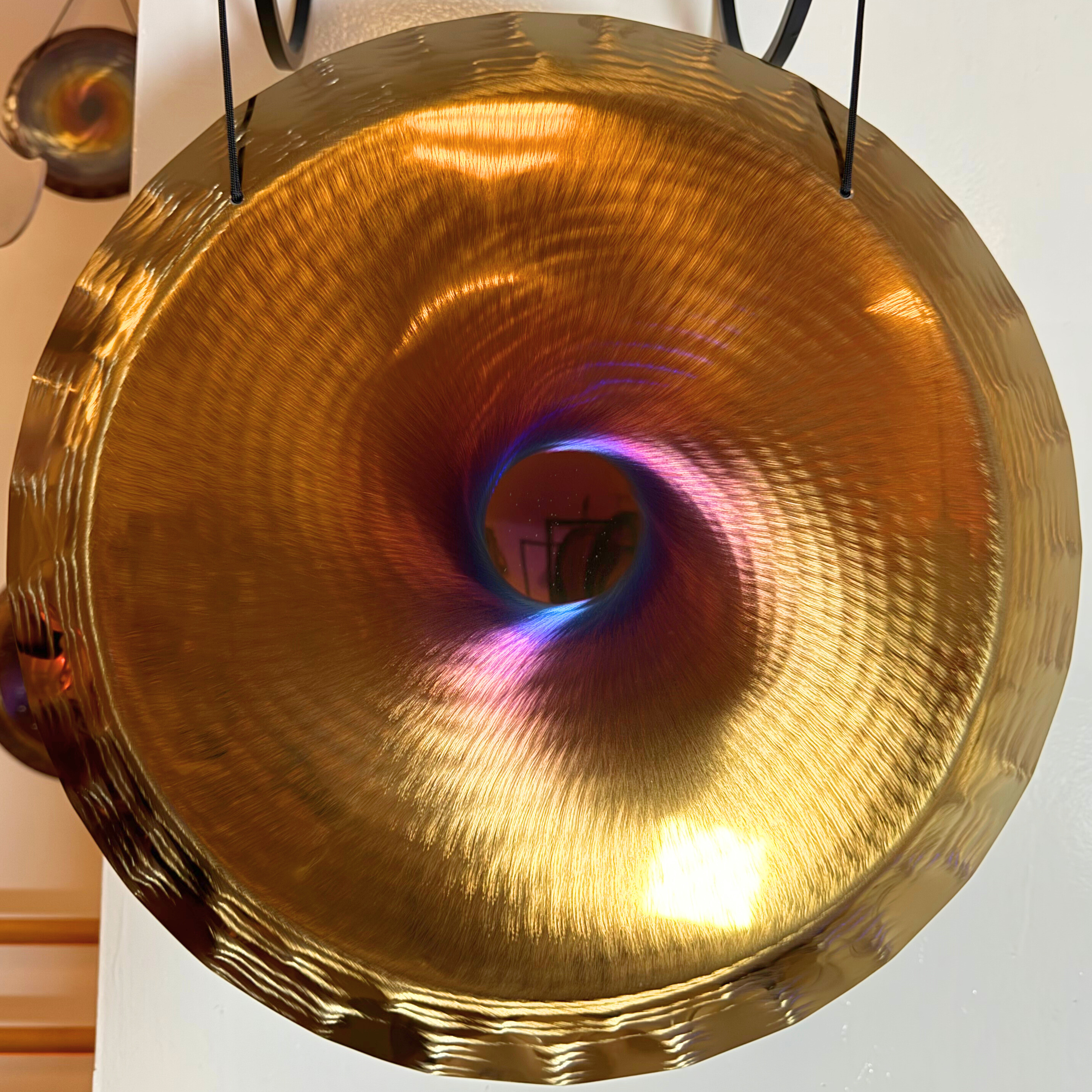 Grotta Sonora - 19”/48cm Handheld Gong  (Gold)